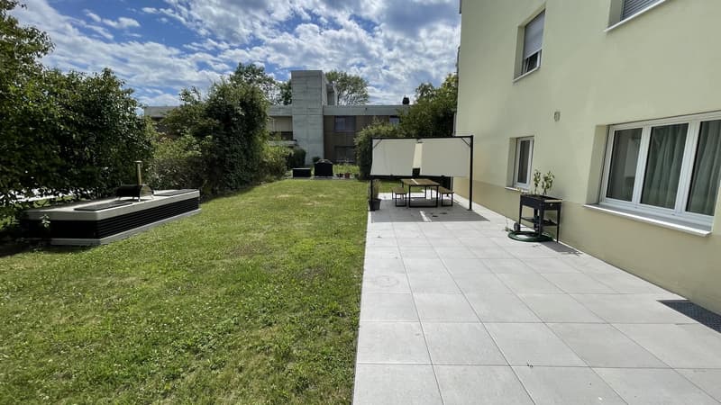Wunderschöne 3.5-Zimmer-Erdgeschosswohnung mit riesigem Garten in Luzern (12)