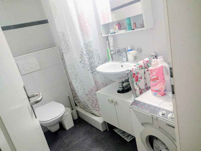 1st floor bathroom with washing machine