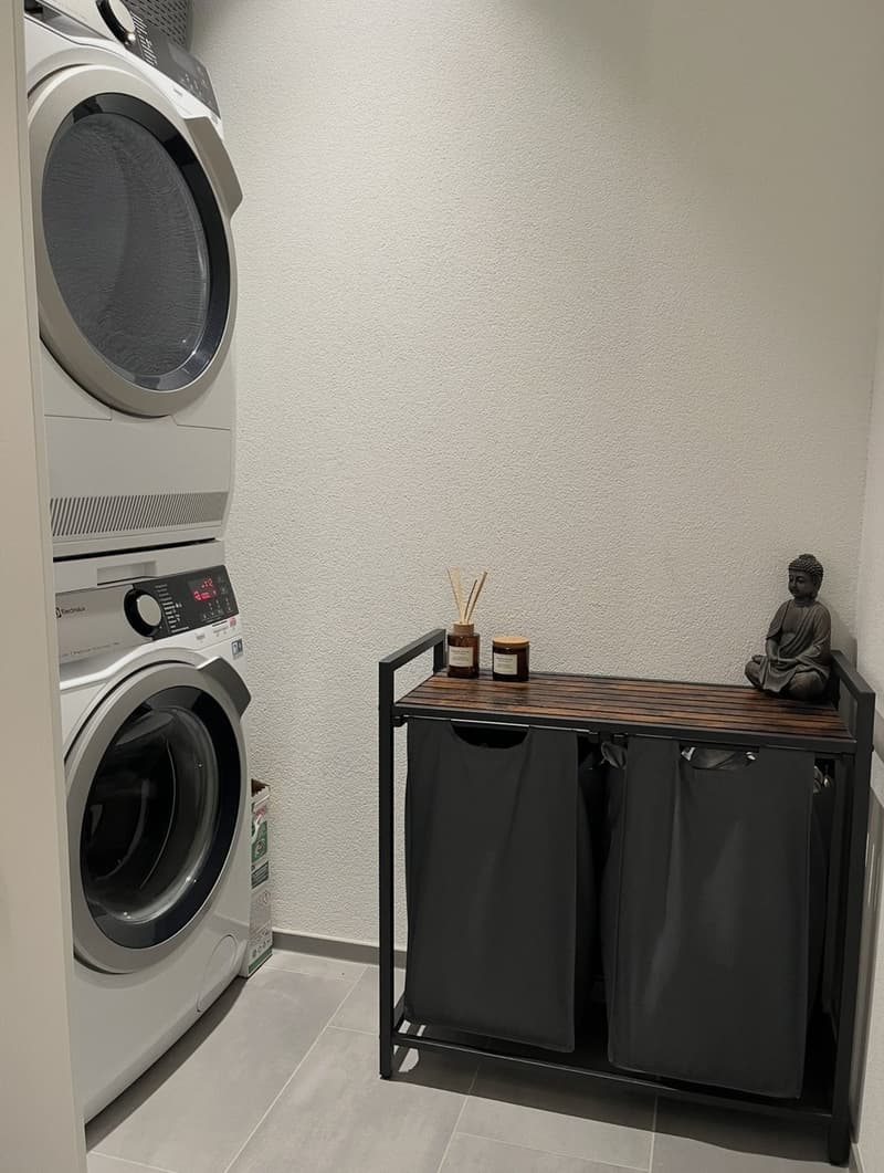 Moderne, möblierte 2.5-Zi Wohnung (10)