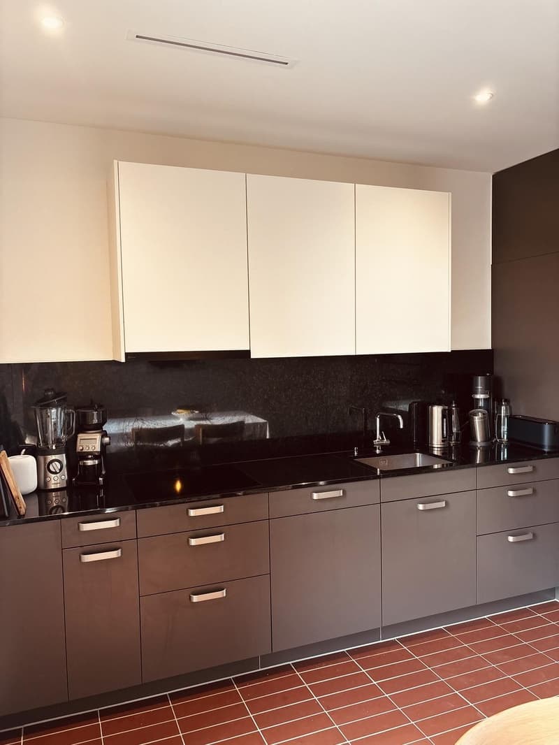 Moderne 2.5-Zimmer Wohnung im Grünen & 11 Min. bis Zürich-City! (9)