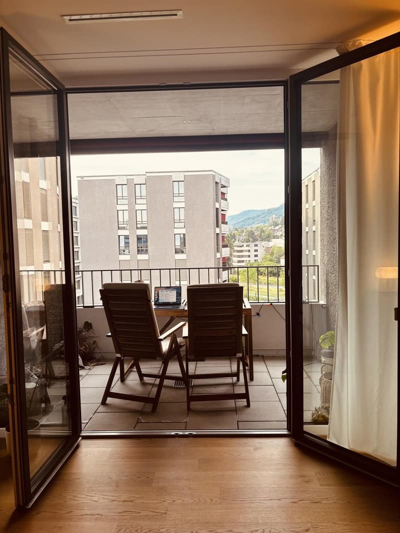 Moderne 2.5-Zimmer Wohnung im Grünen & 11 Min. bis Zürich-City! (8)