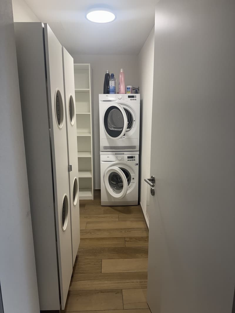 Appartamento moderno di 3 1/2 locali alla stazione di Dübendorf (2)