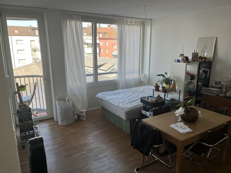Zentrales Studio mitten in Zürich (1)