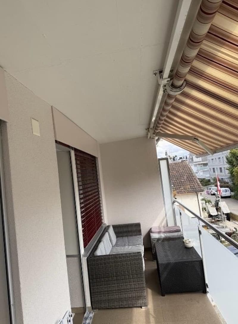 Moderne 3.5-Zimmer-Wohnung in Seenähe (2)