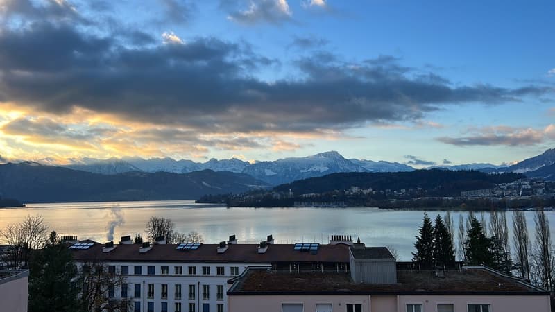 Appartamento di 2 camere con vista, disponibile da metà agosto (2)