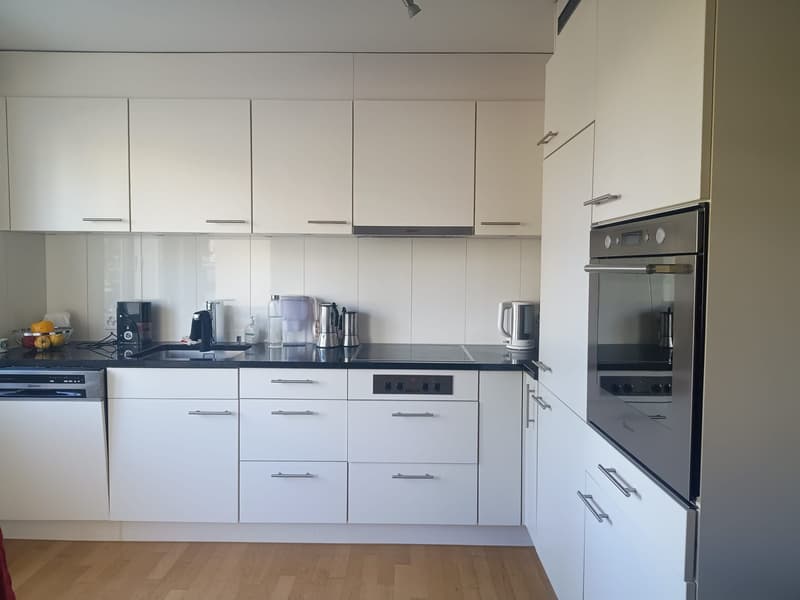 Spacious 4.5-room apartment with balcony in Dübendorf near Stettbach (5)