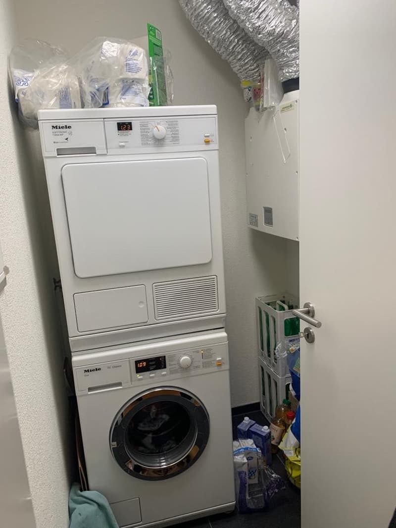 Bright and quiet 3.5-room apartment with huge balcony (9)
