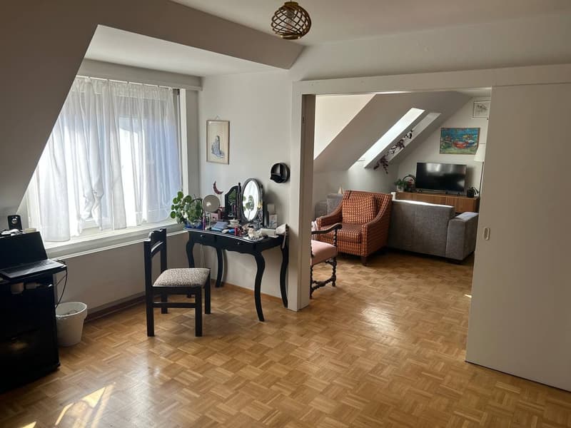 Zentrale 3,5-Zimmer-Dachwohnung in Zürich Kreis 4 (7)
