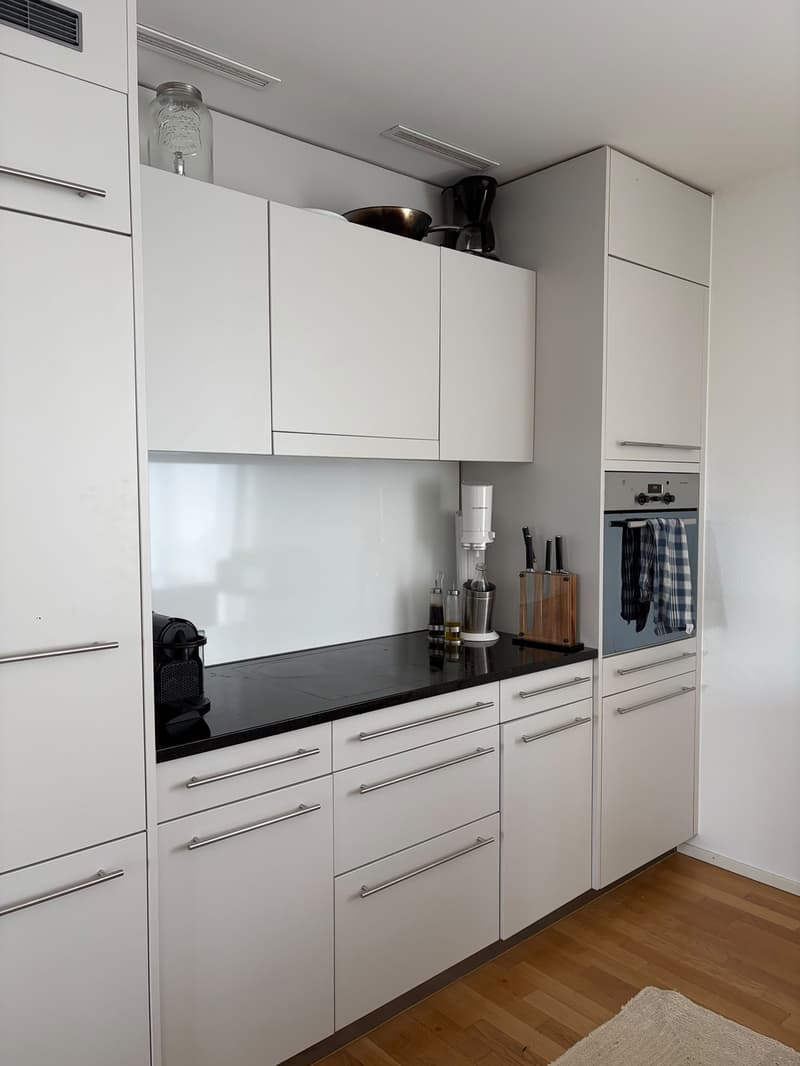 Chambre lumineuse de colocation avec vue sur le lac à Rüschlikon (4)