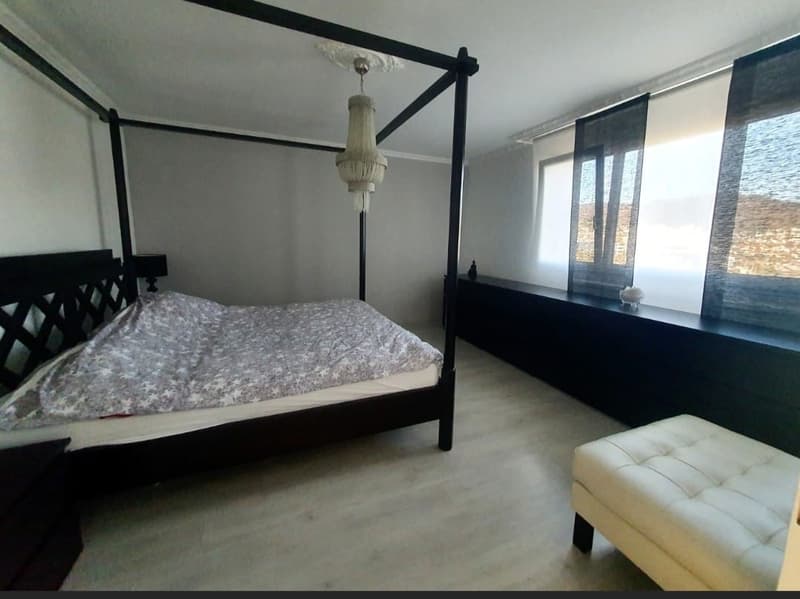 Helle 4.5-Zimmer-Wohnung mit Weitsicht in Baden (5)