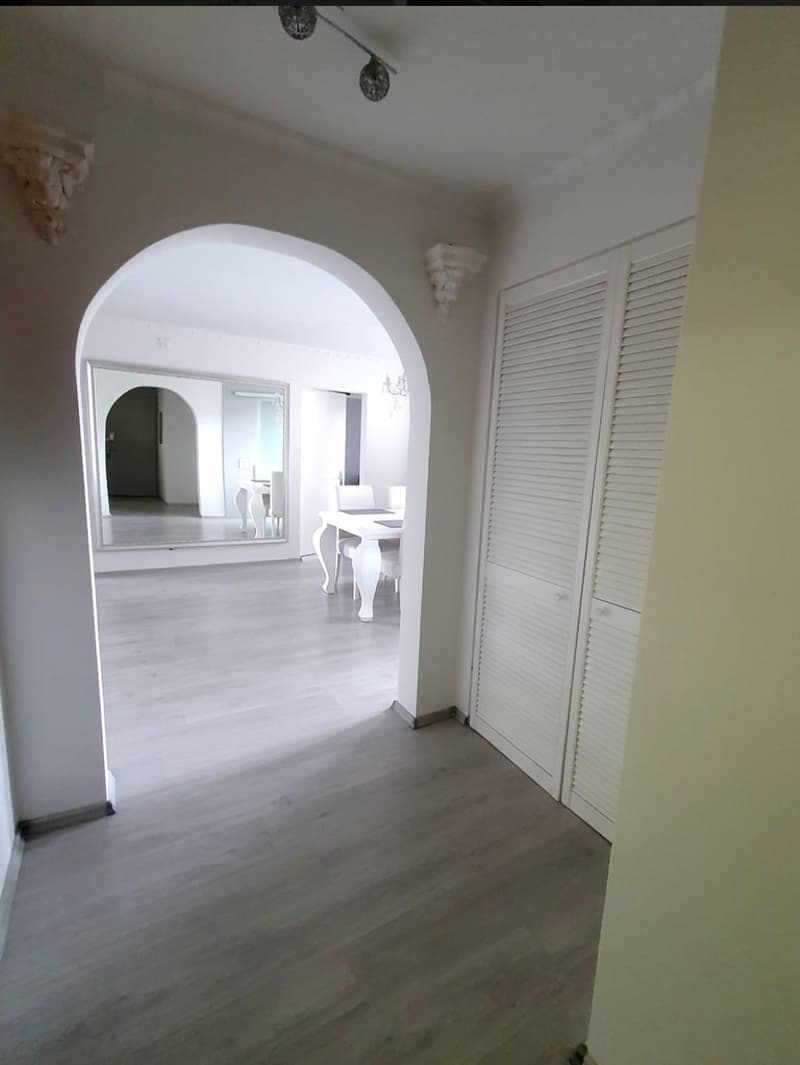 Helle 4.5-Zimmer-Wohnung mit Weitsicht in Baden (10)