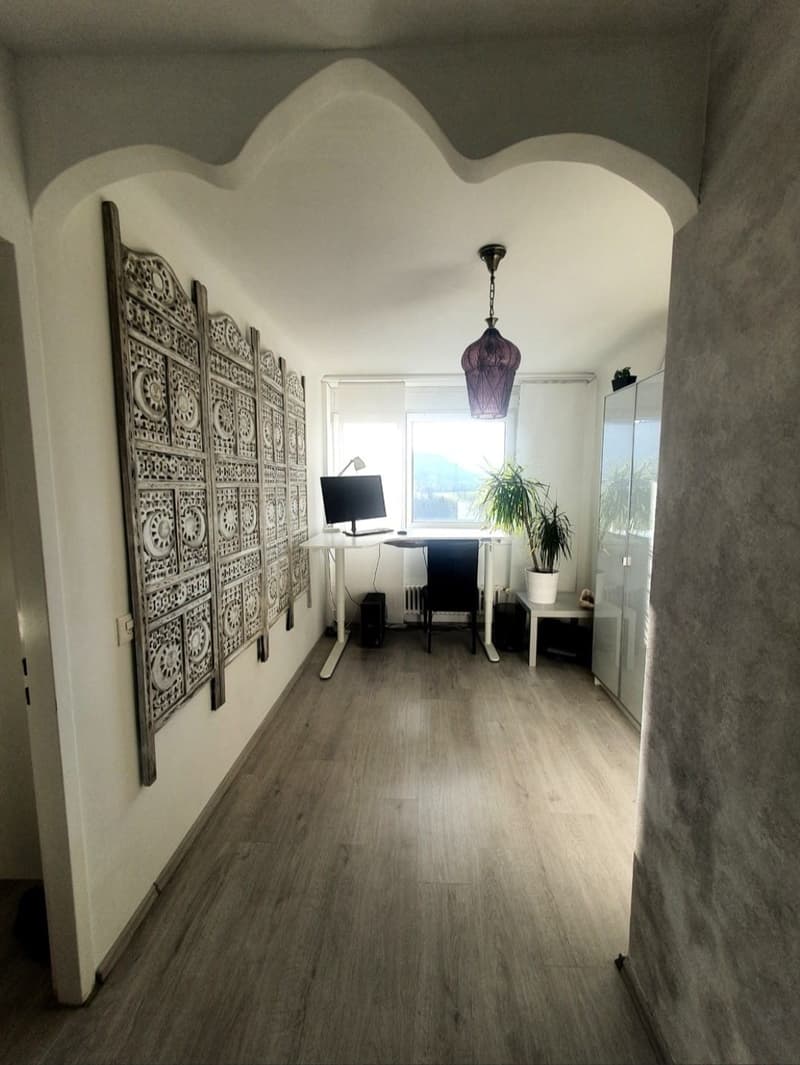 Helle 4.5-Zimmer-Wohnung mit Weitsicht in Baden (7)