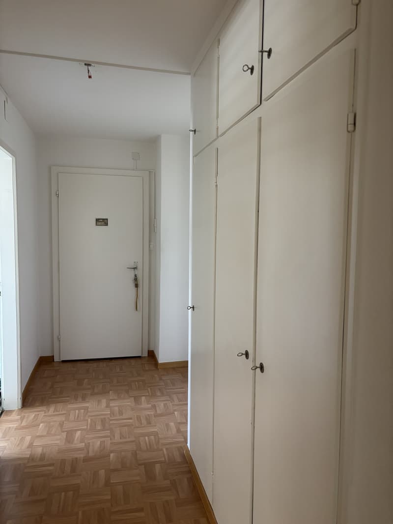 Appartement 4 pièces bien situé près de la gare à louer (2)