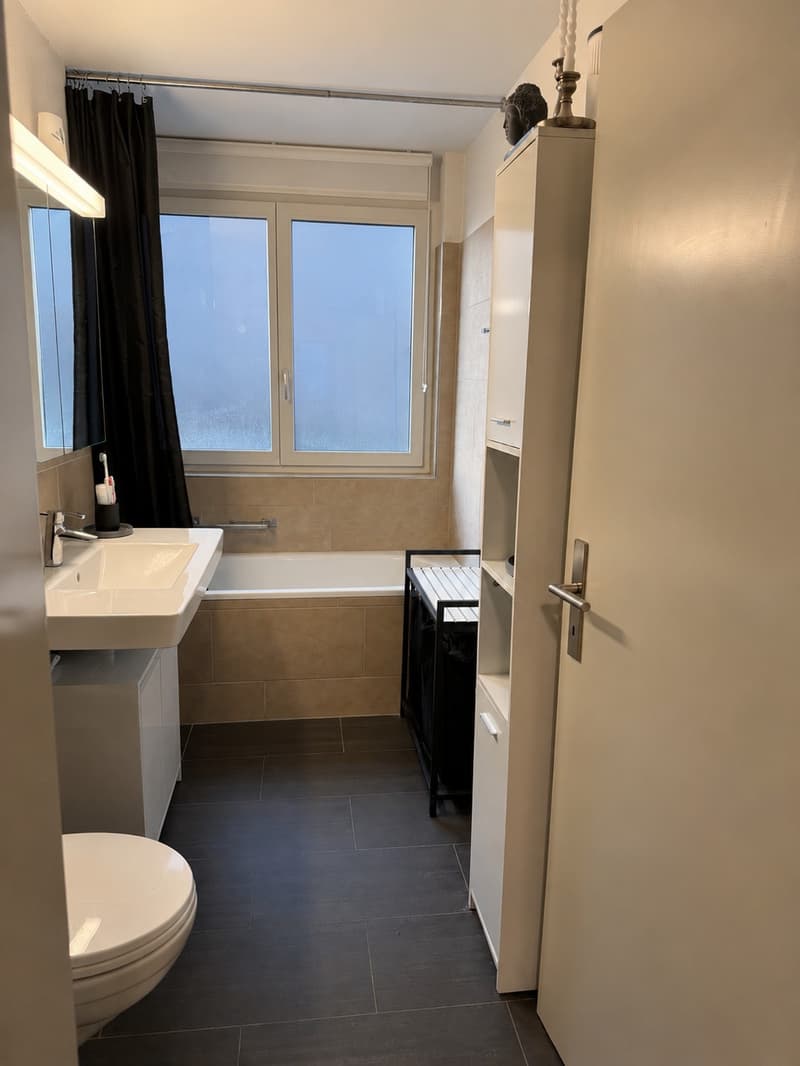 4.5 Room Ground Floor Apartment with Garden Seating (8)