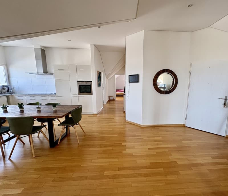 Appartement lumineux 3.5 pièces avec grand balcon (1)