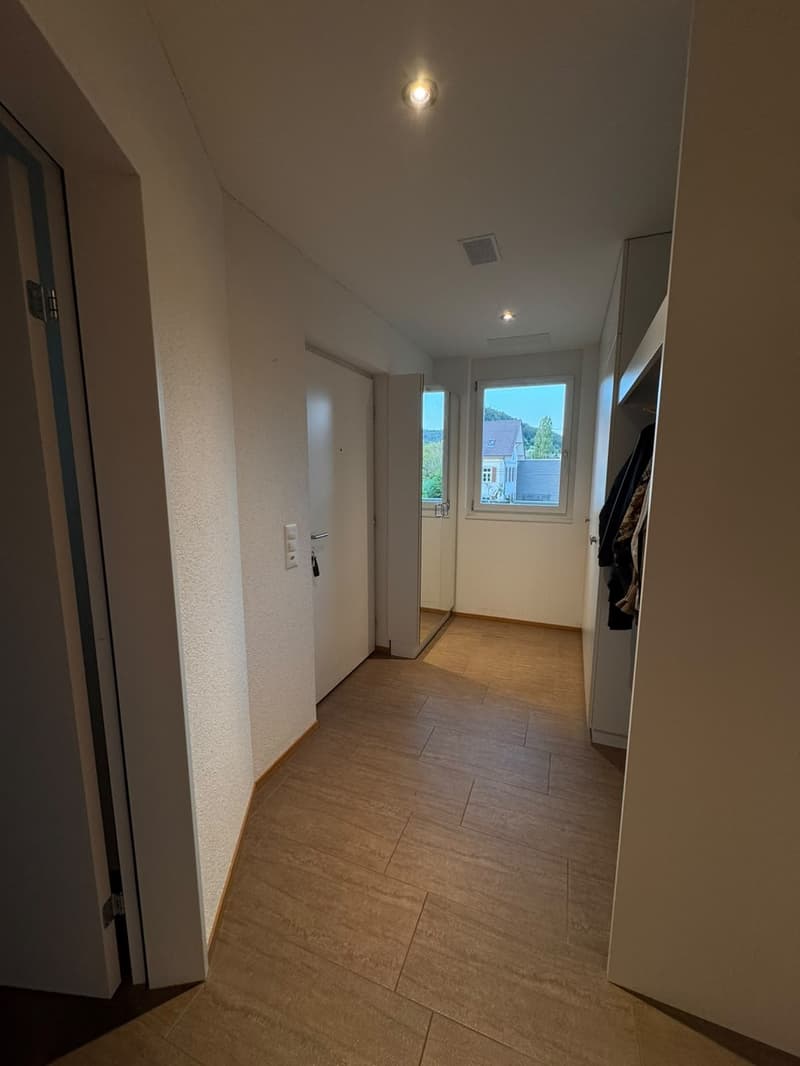 3.5-room apartment with 115 m2 directly at Hirschthal train station (10)