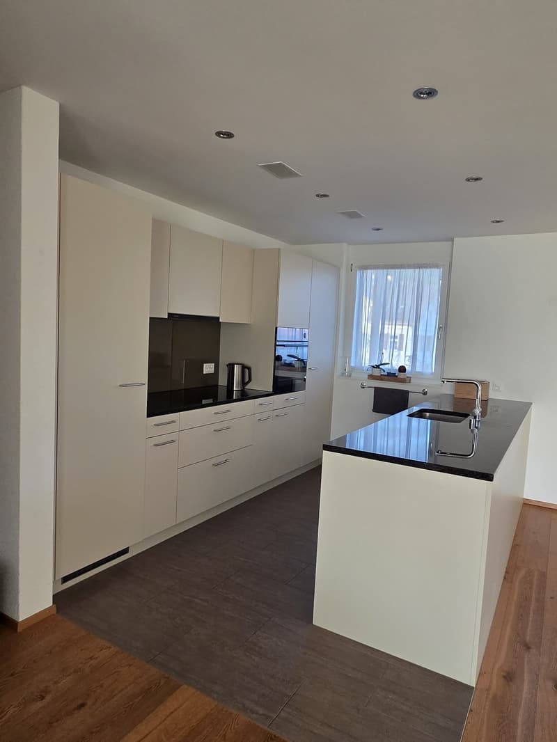 3.5-room apartment with 115 m2 directly at Hirschthal train station (3)