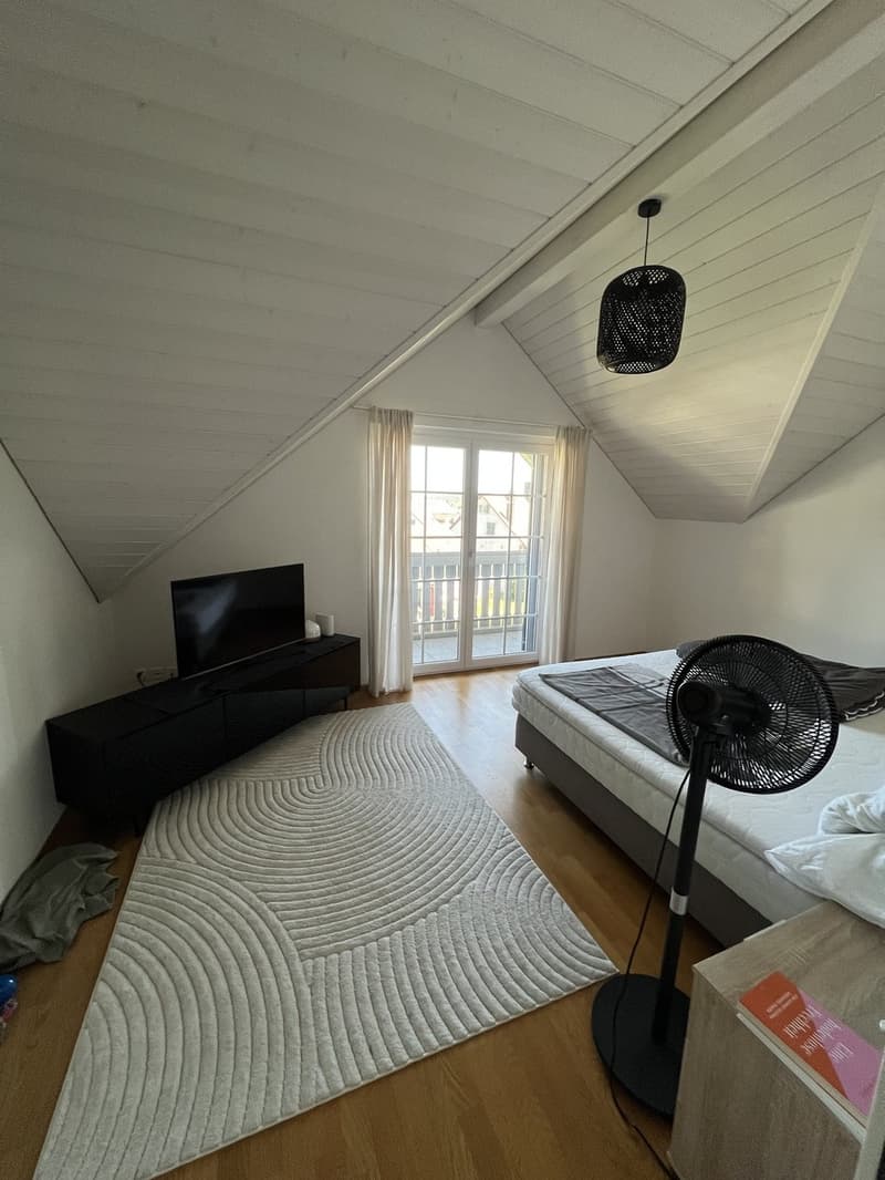 Bright 4.5-room maisonette apartment in Neerach (7)