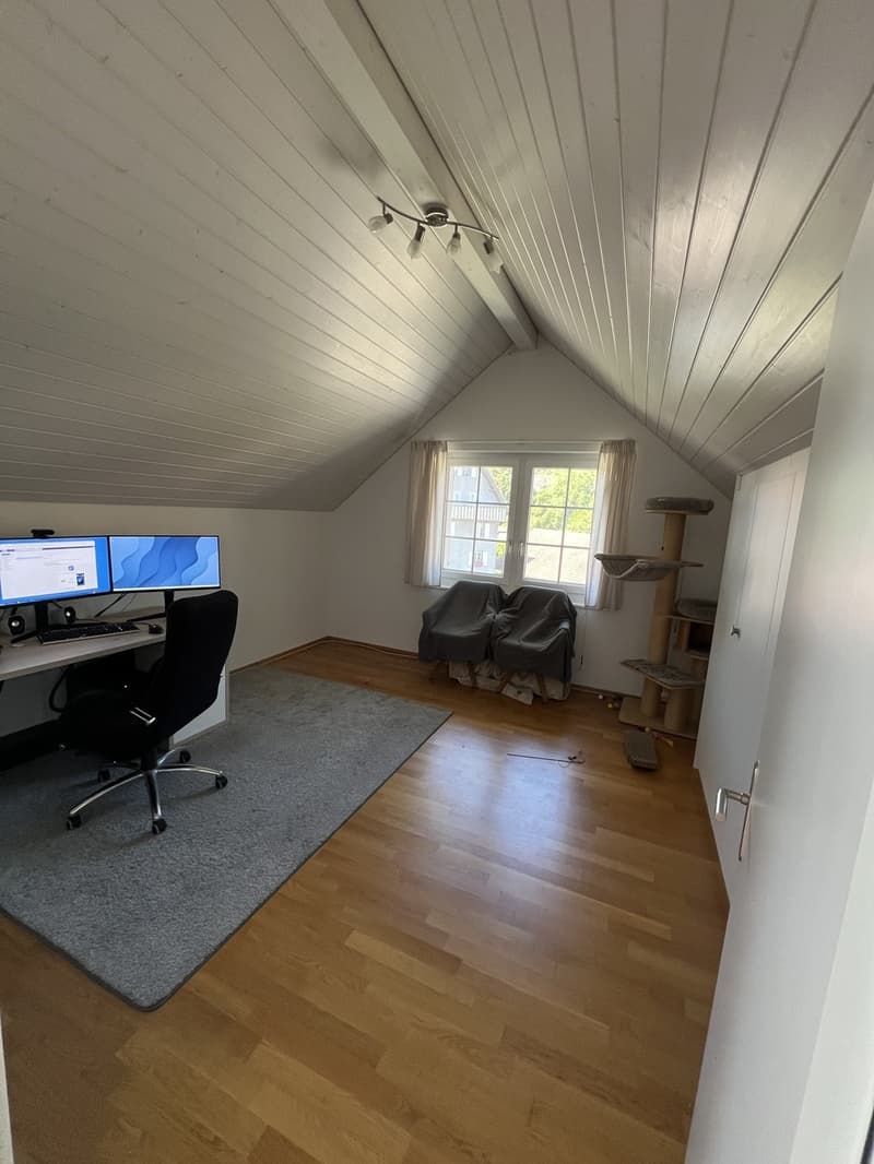 Bright 4.5-room maisonette apartment in Neerach (12)