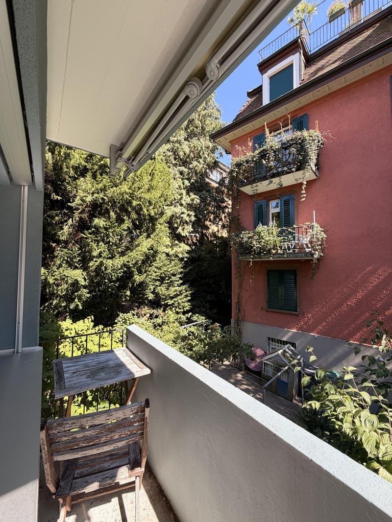 Zentrale, super ruhig gelegene Wohnung mitten im Kreis 6. 10 min vom Central zu Fuss (6)