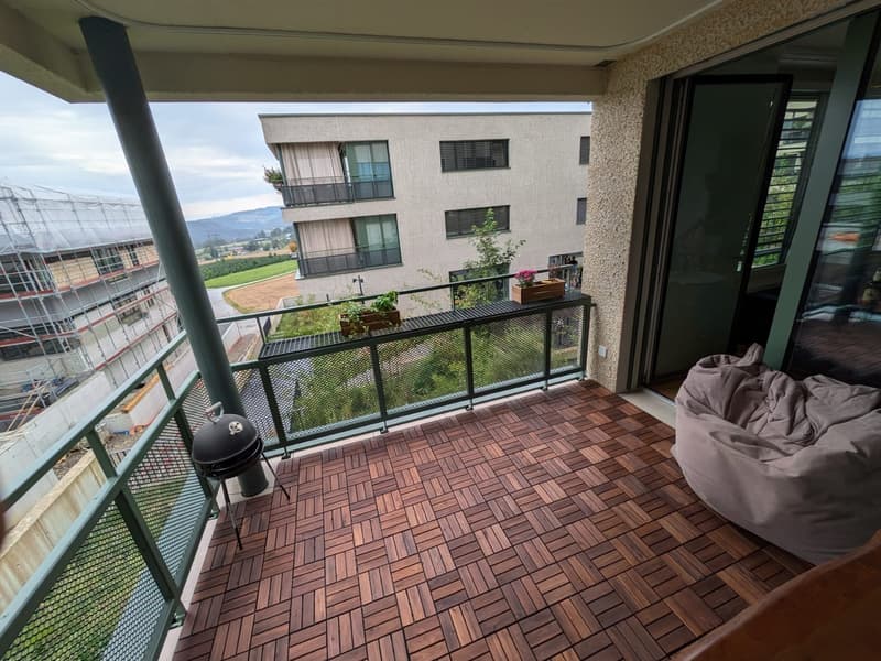 (Sublet) Bright and Modern 2.5 Room Apartment with Cozy living space - 1 month (5)