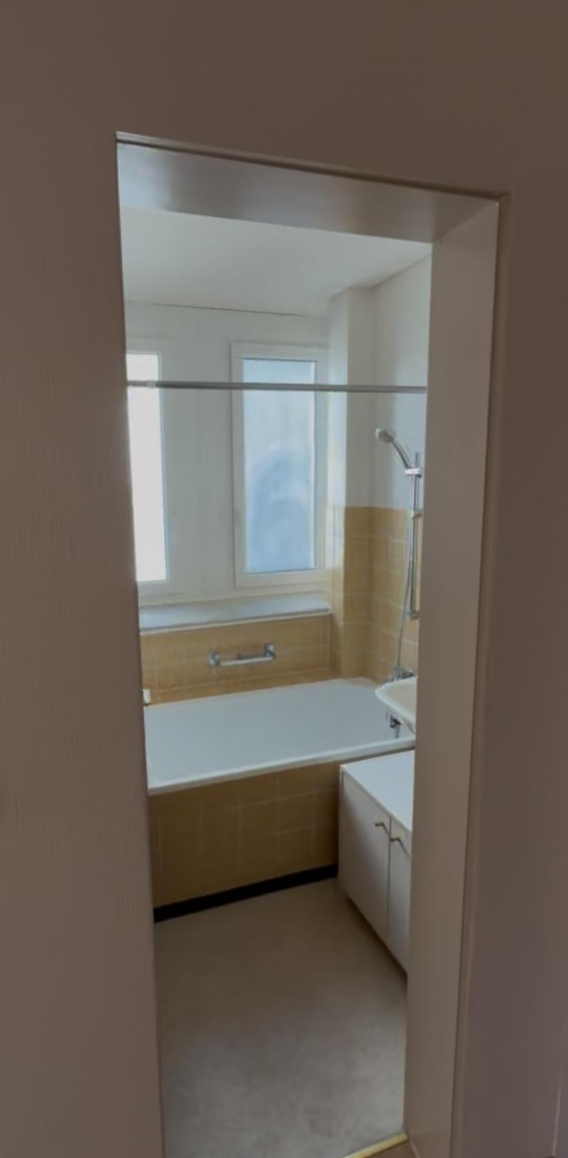 3-Bedroom Apartment in St. Gallen (5)
