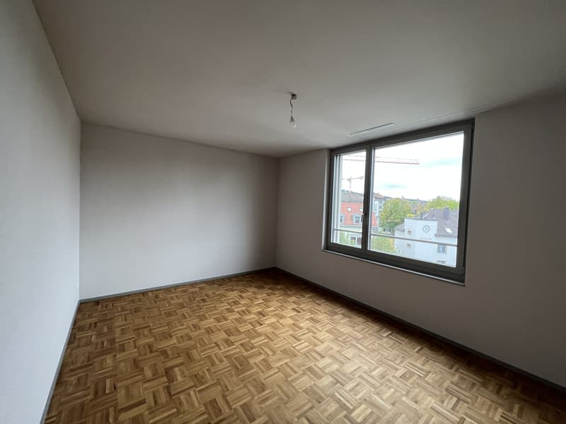 Cercasi subaffittuario: Appartamento di 3,5 locali in edificio nuovo luminoso al Röschibachplatz (10)