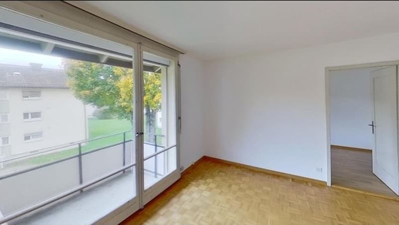 4-Bedroom Apartment for Rent in Seebach (1)