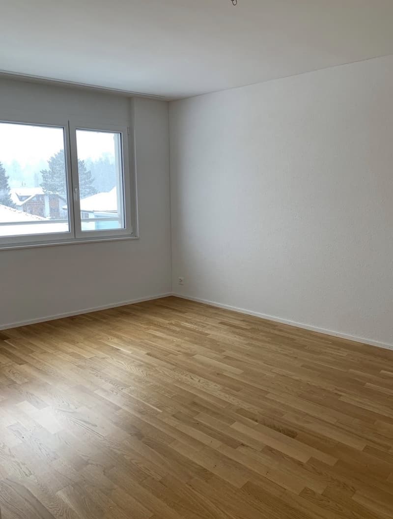 Appartement attractif de 4,5 pièces aux normes de propriétaire avec grand patio (8)