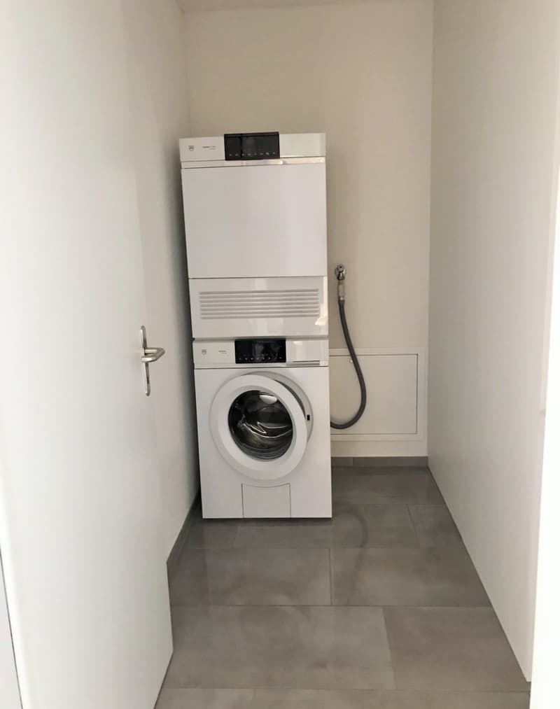 Appartement attractif de 4,5 pièces aux normes de propriétaire avec grand patio (4)