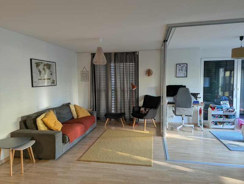 Bright 3.5-Room Apartment with Beautiful Winter Garden in Zürich Seebach (11)