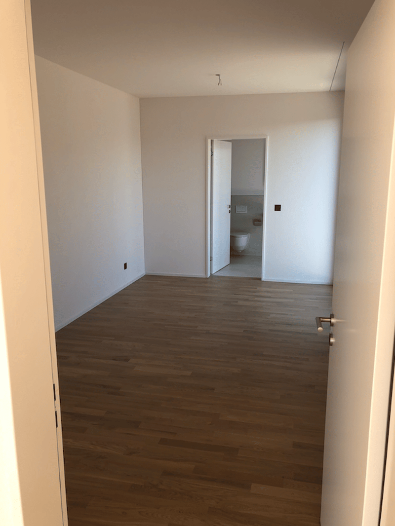 Modern attic apartment with 60m2 terrace and beautiful mountain view (2)