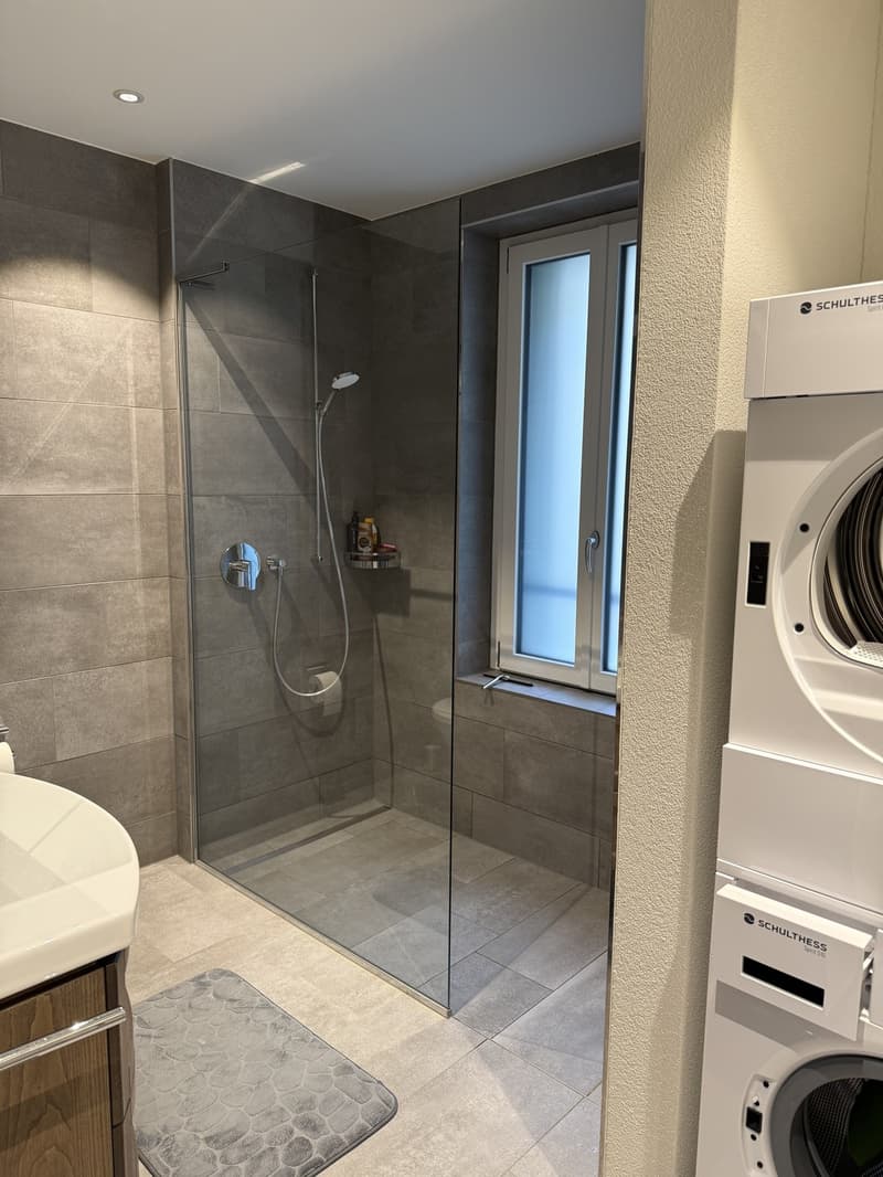 Shared room in district 4 (1)