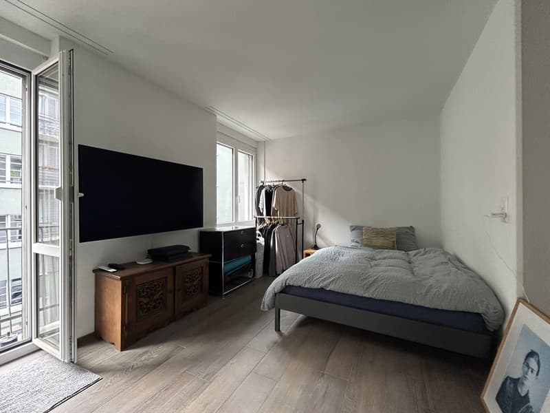 Furnished studio in district 5 for sublet (2)
