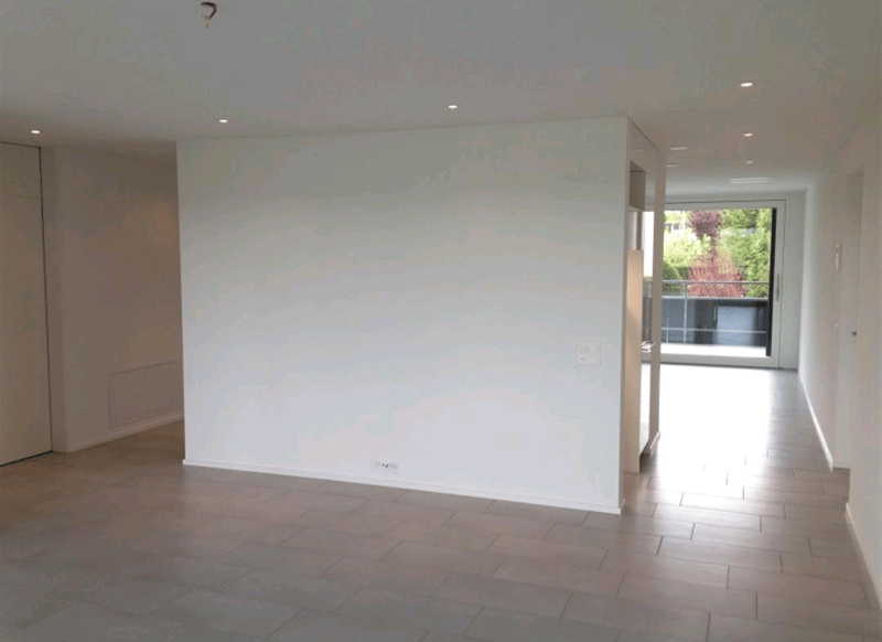 Helle 4.5-Zimmer-Wohnung mit Balkon und schöner Aussicht in Oberglatt ZH (3)
