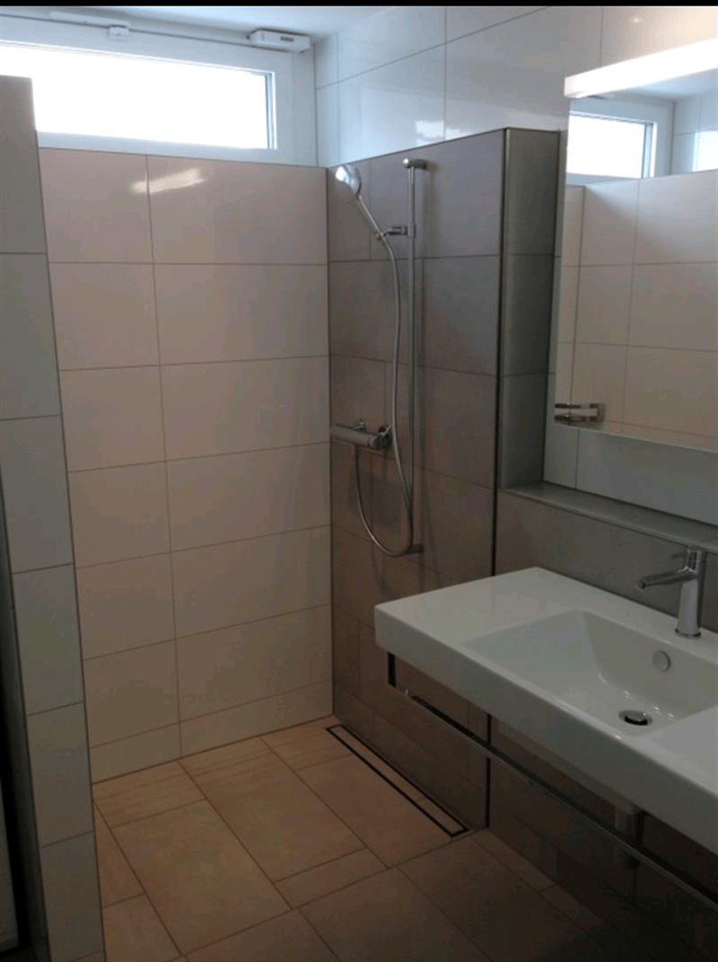 Helle 4.5-Zimmer-Wohnung mit Balkon und schöner Aussicht in Oberglatt ZH (7)