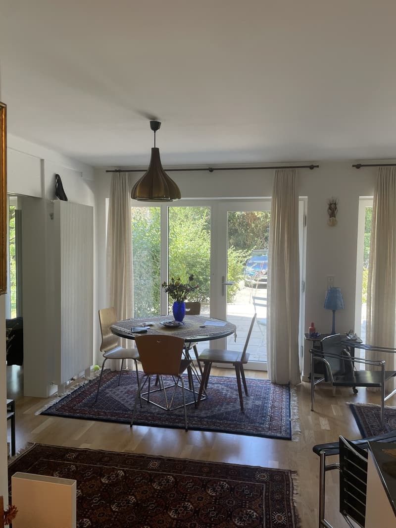 Tenant sought as of August 31, 2026 or earlier by agreement bright 2.5-room apartment in district 6 Zurich (10)