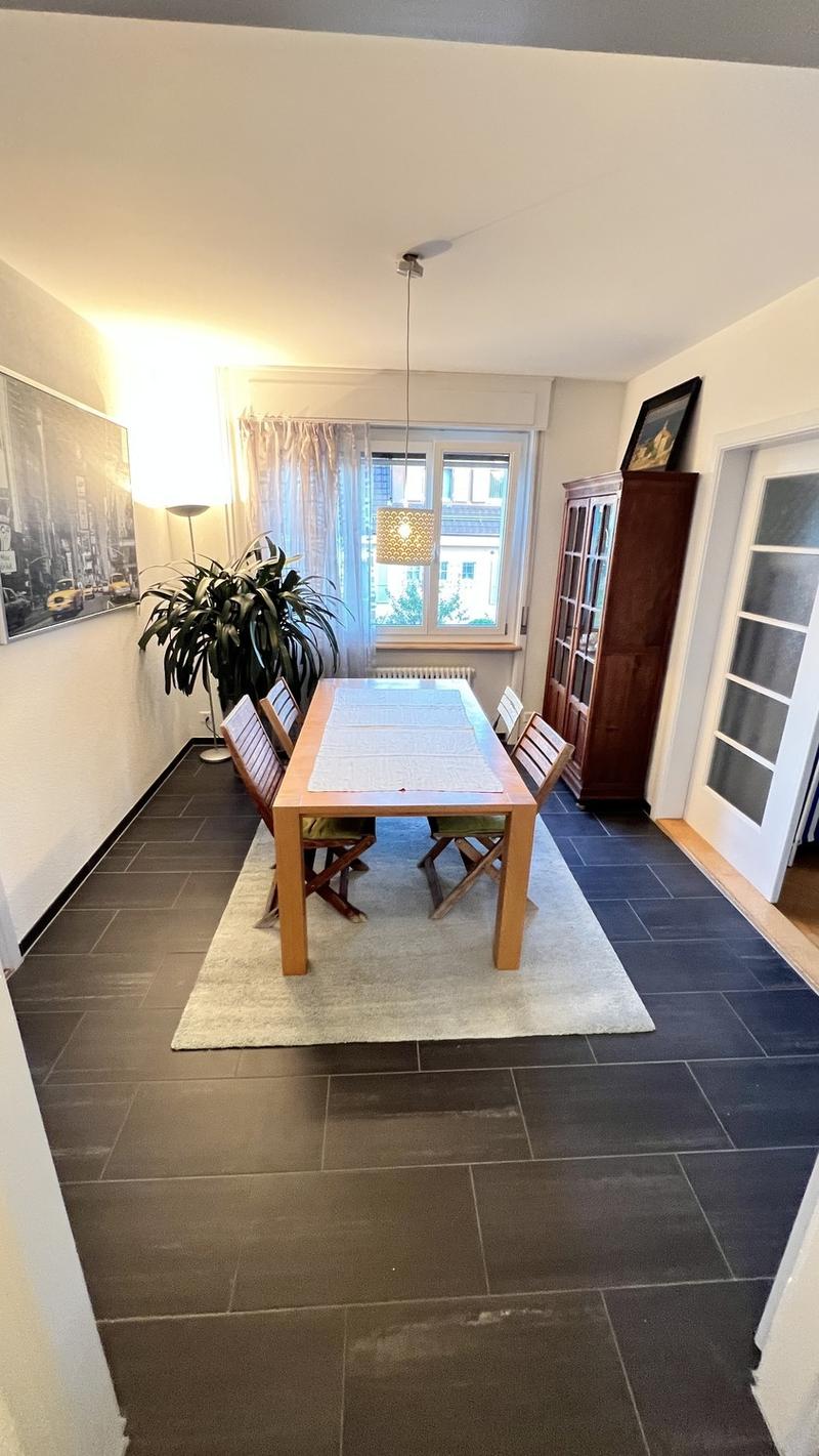Shared dining room