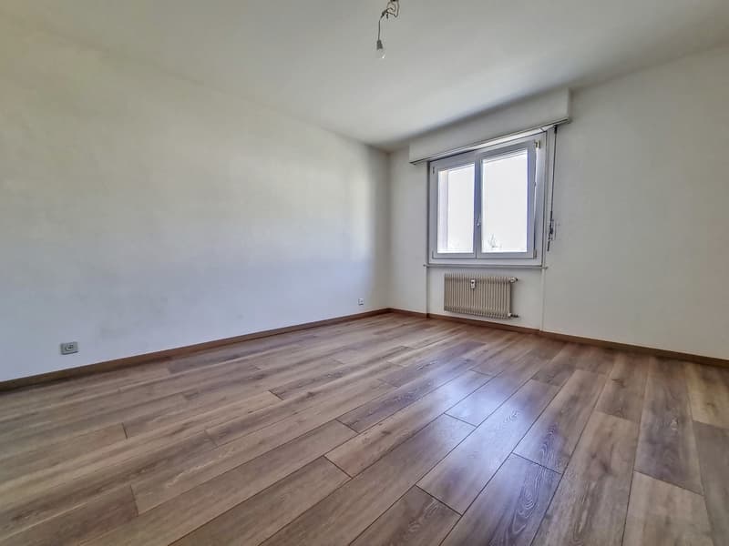 Wunderschönes 3.5-Zimmer-Apartment in Sierre renoviert (4)