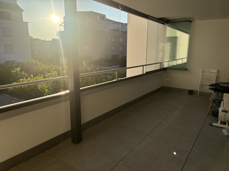 Looking for Nachmieter - Modern 3.5-room apartment in Steinhausen (2)