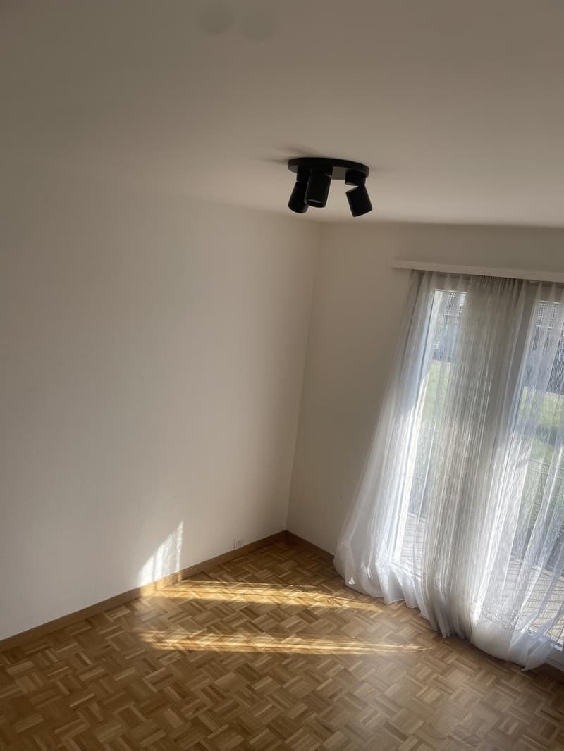 Chambre conviviale en colocation (en sous-locataire) à Seewen SZ, calme, abordable & avec parking (4)