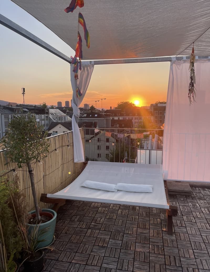 private Dachterrasse mit Rundumblick und Privatsphäre
