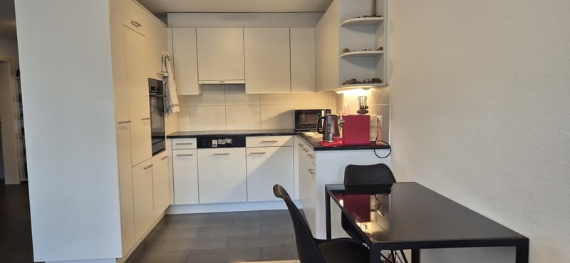 Bright room in a quiet 2-person female shared apartment (5)
