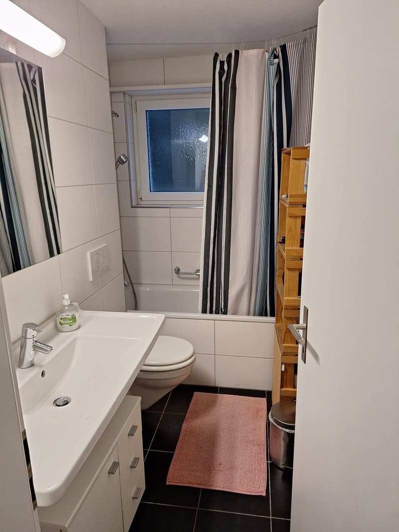 Shared room, 9500 Wil (5)