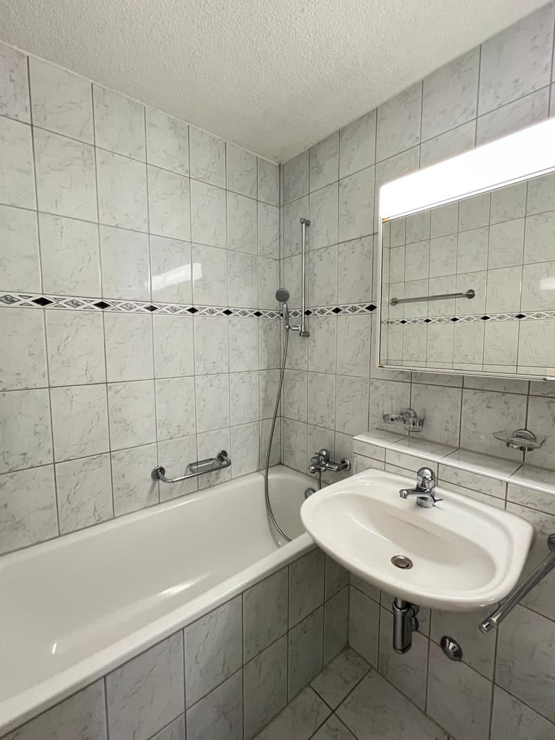 Bright 2.5-Room Apartment with Balcony in Zürich Triemli Available September 2026 (9)