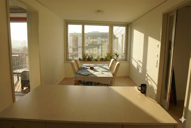 Premium furnished room in 128m² designer flat in-unit laundry, 2 bathrooms, balcony view, underfloor heating (6)