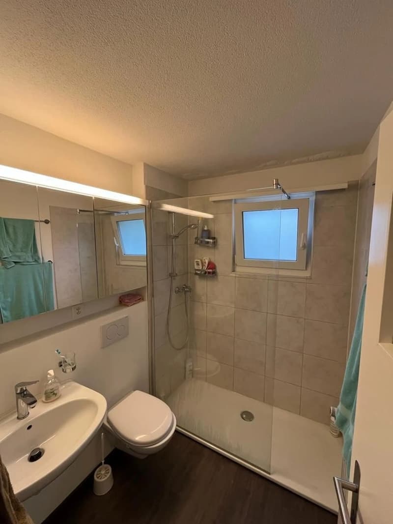 Room in shared flat incl. furniture, electricity and internet - in the heart of Visp (2)