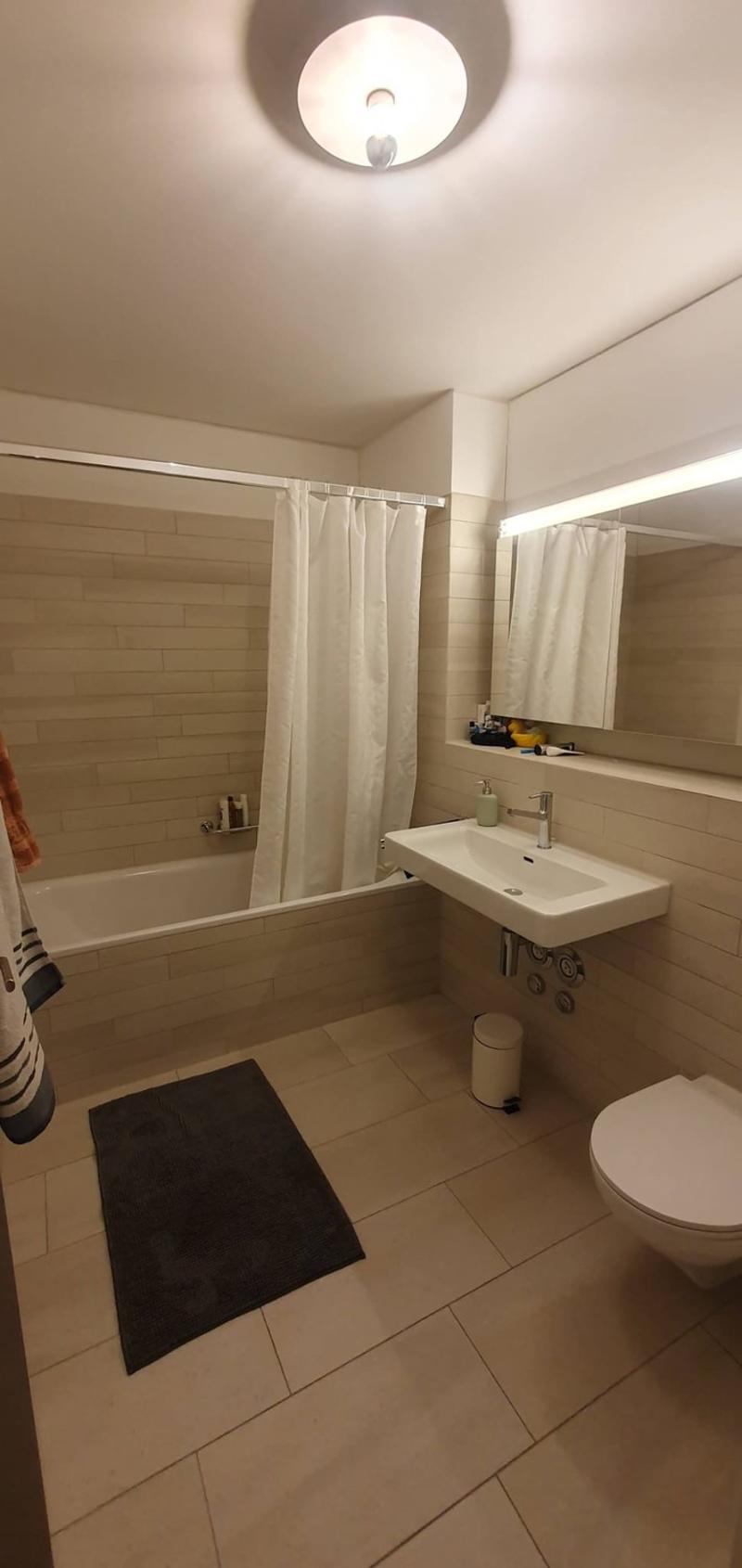 Single room with balcony in Toni Areal! (10)