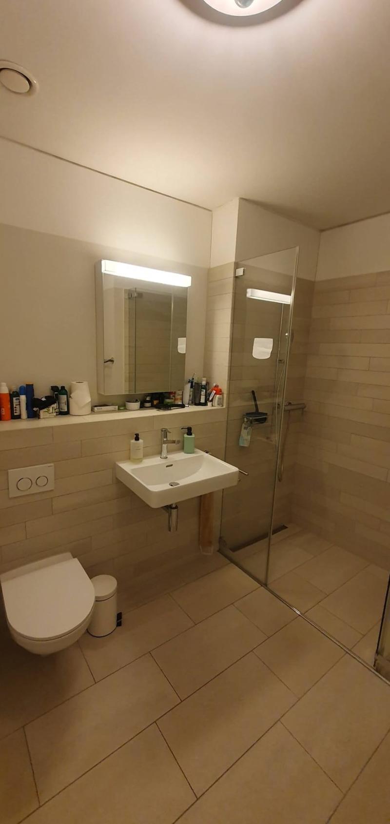 Single room with balcony in Toni Areal! (4)