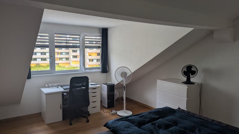 Bedroom with furniture to sell